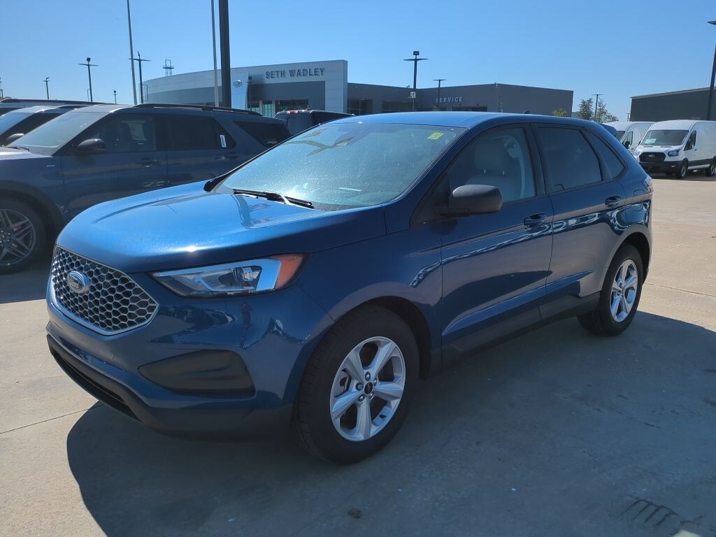New 2024 Ford Edge SE SUV