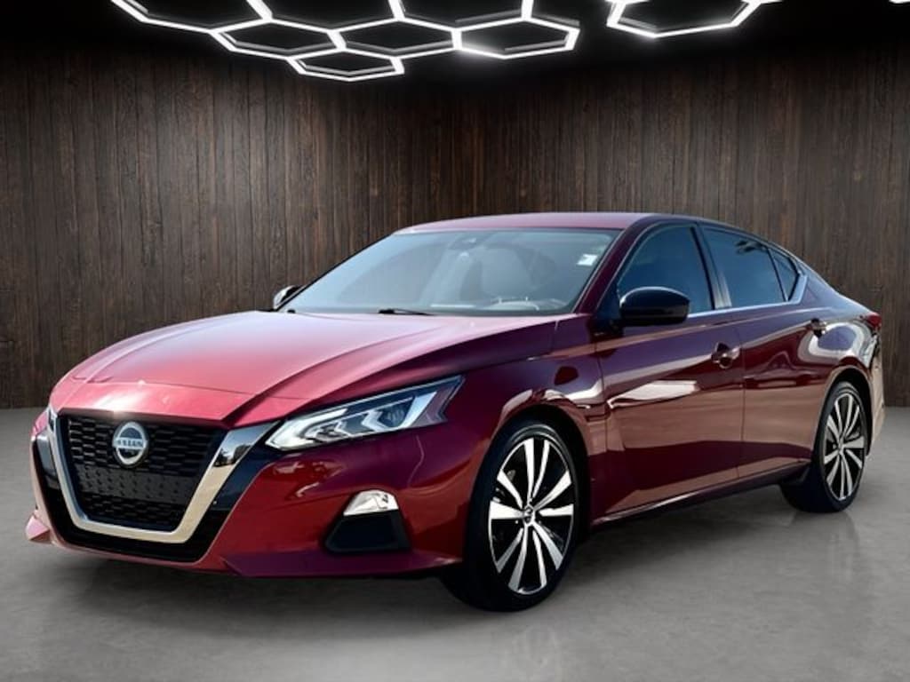 Certified 2022 Nissan Altima 2.5 SR Sedan