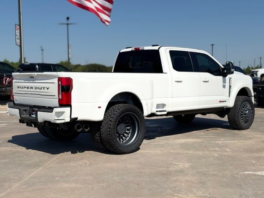 New 2025 Ford F-450SD Platinum Truck