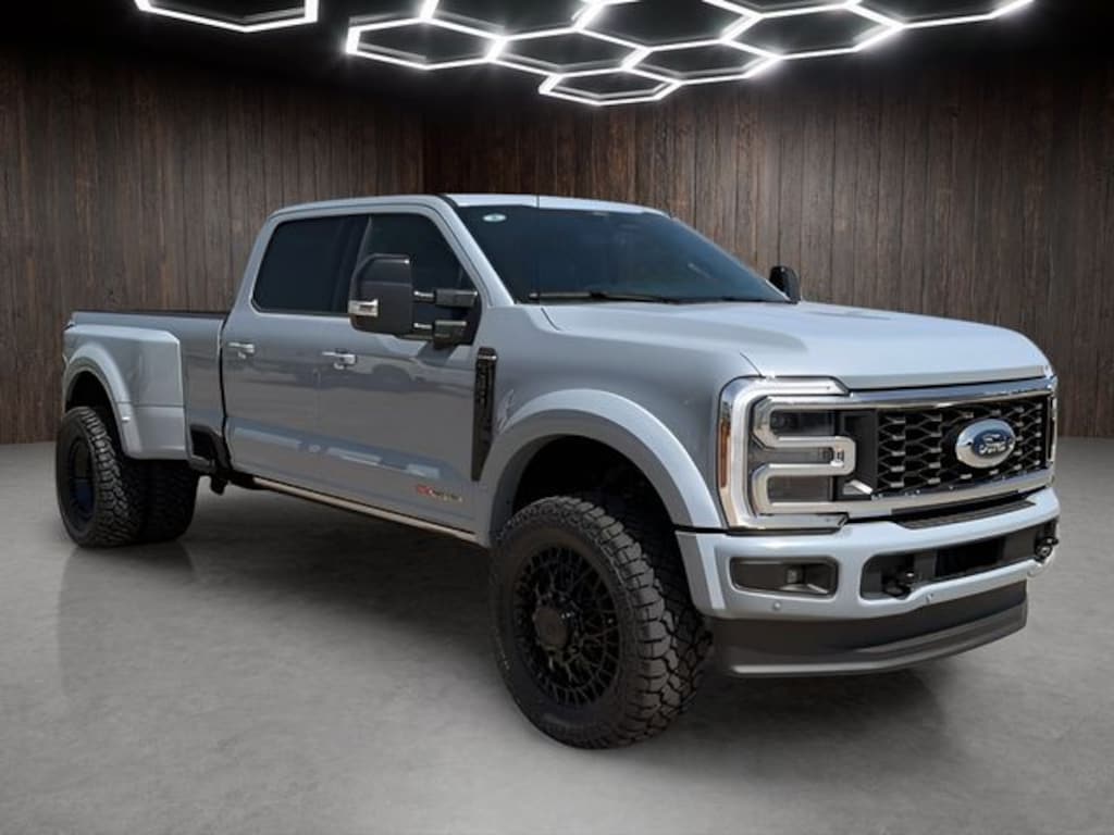 Used 2026 Ford F-450SD Platinum Truck