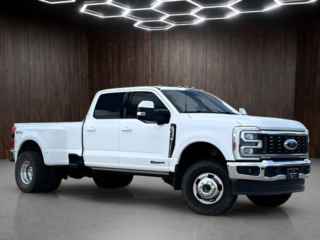 2023 Ford F-350SD Lariat Truck