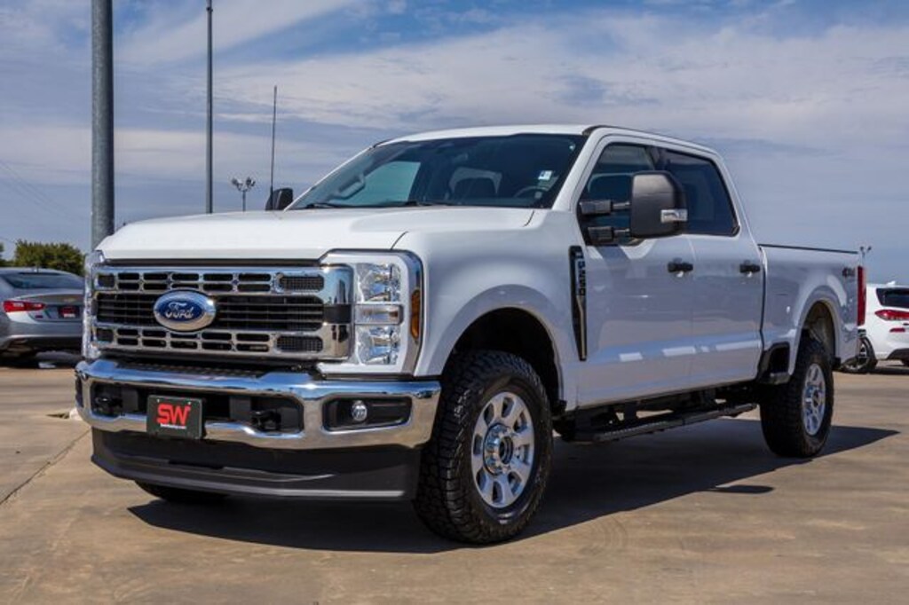 Used 2024 Ford F-250SD XLT Truck