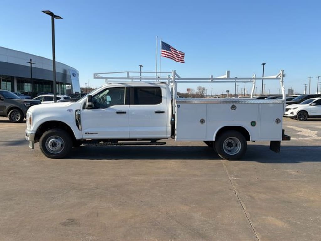 New 2025 Ford F-350SD XL Chassis