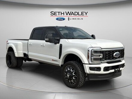 2026 Ford F-450SD Platinum Truck