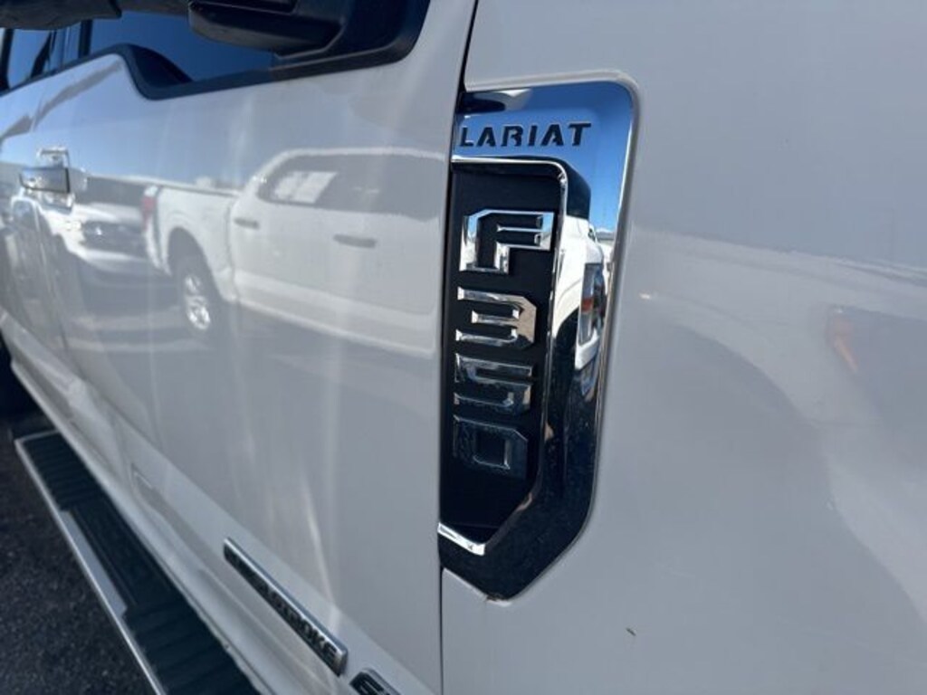 Certified 2022 Ford F-350SD Lariat Truck