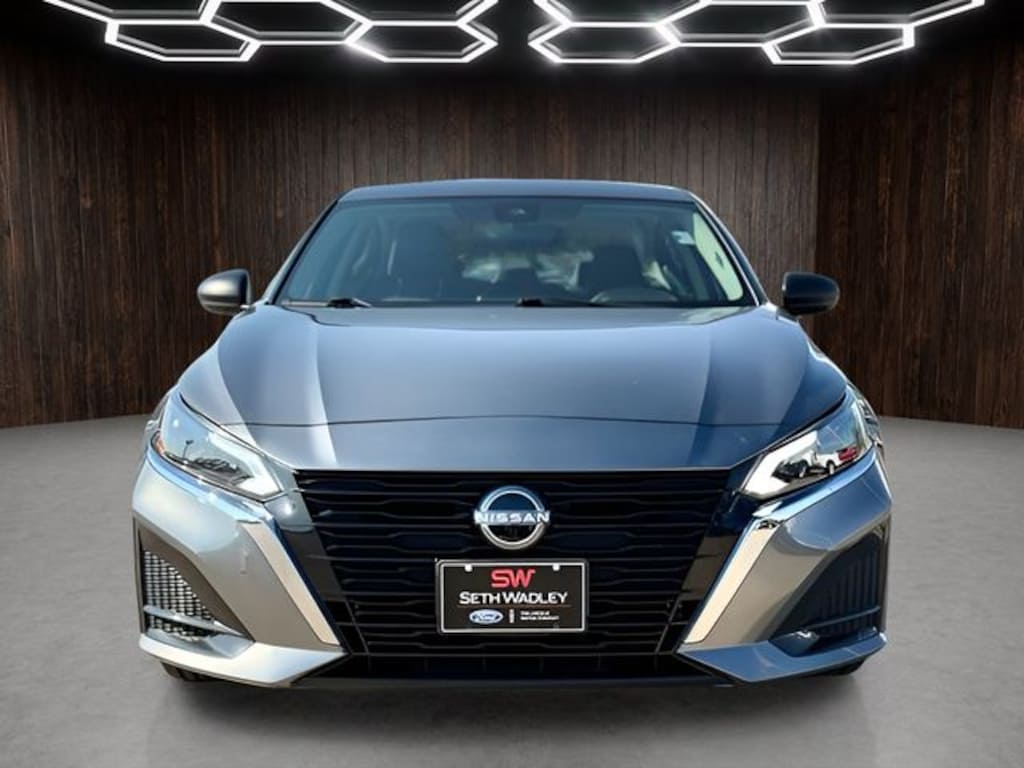 Used 2025 Nissan Altima 2.5 SV Sedan