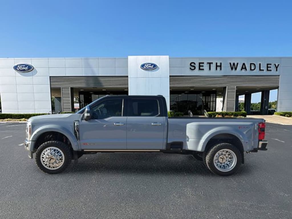Used 2025 Ford F-450SD King Ranch Truck
