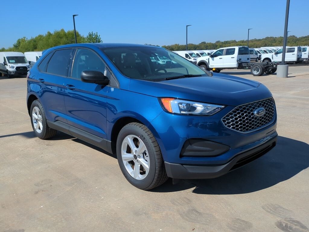 New 2024 Ford Edge SE SUV