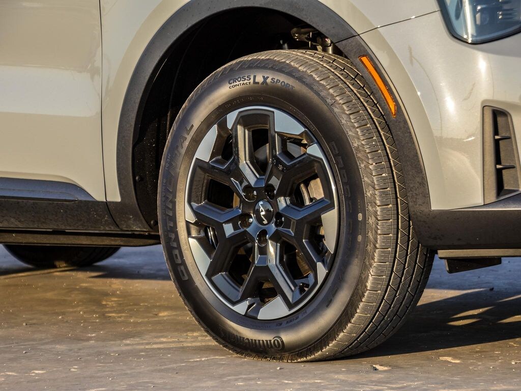 Certified 2025 Kia Sorento S SUV