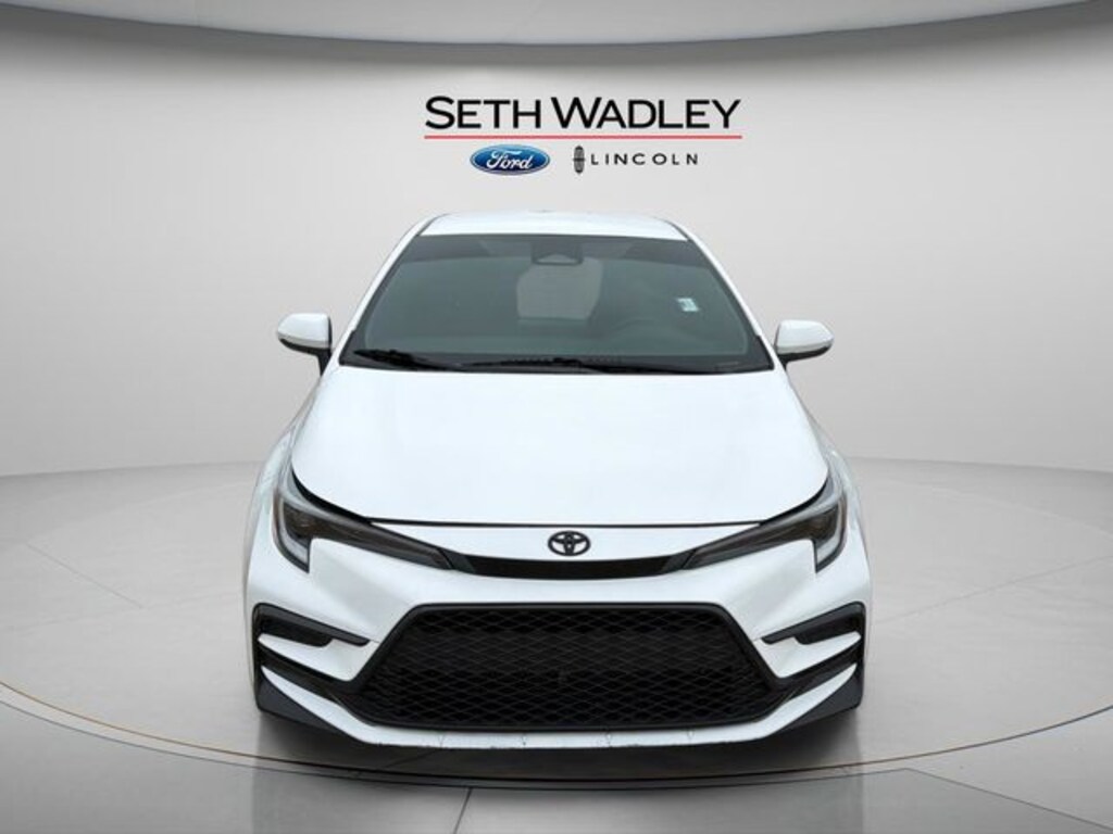 Used 2024 Toyota Corolla SE Sedan