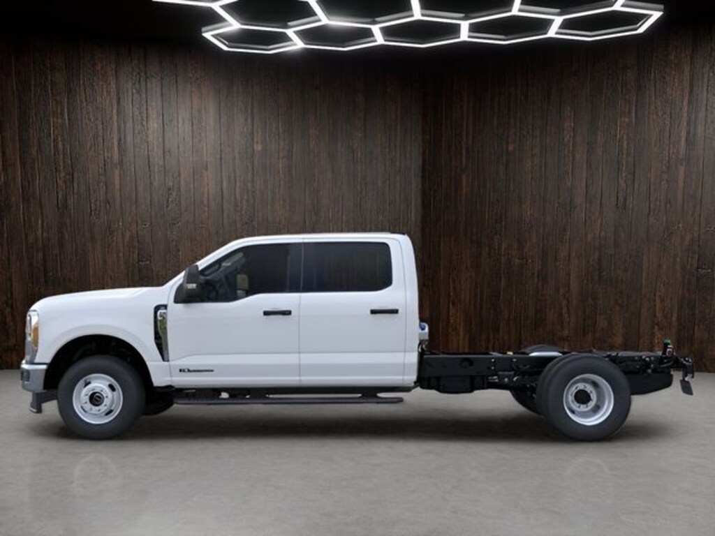 New 2026 Ford F-350SD XL Chassis