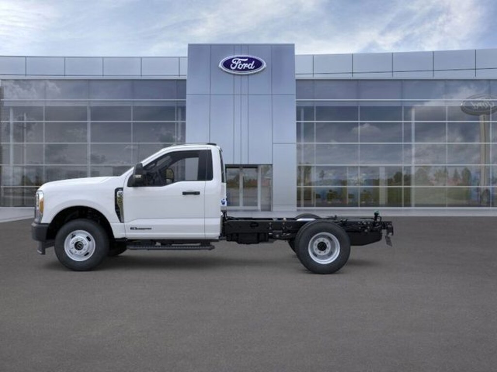 New 2026 Ford F-350SD XL Chassis