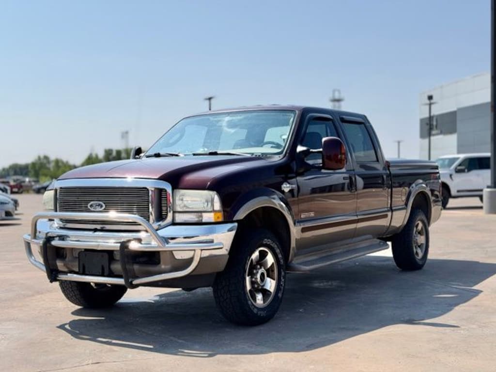 Used 2004 Ford F-250SD Lariat Truck