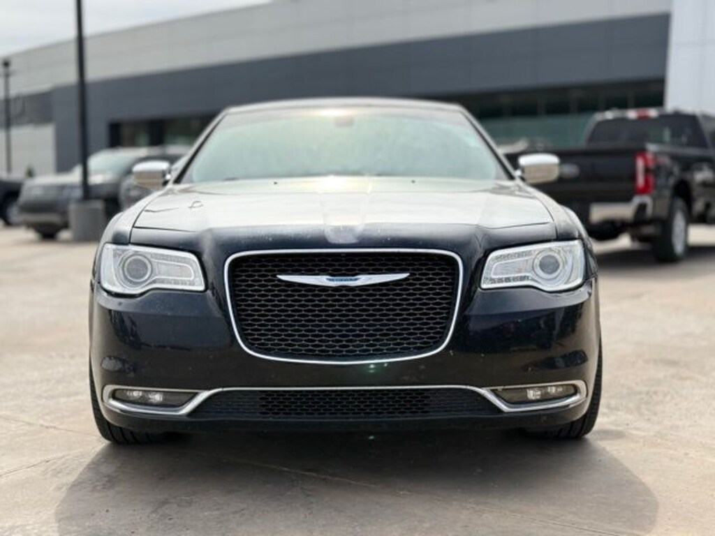 Used 2018 Chrysler 300 Limited Sedan