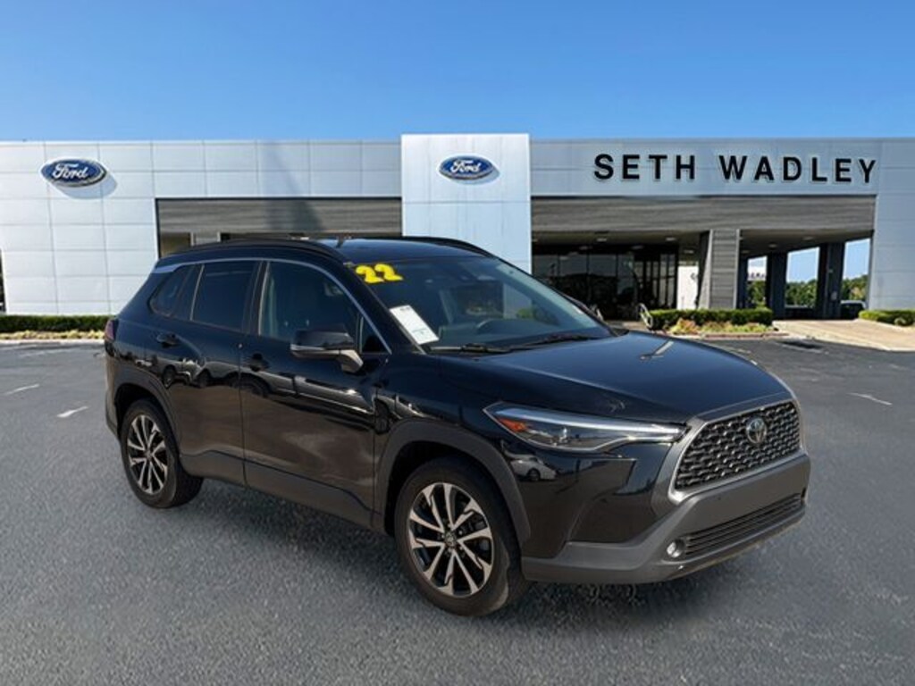 Used 2022 Toyota Corolla Cross XLE SUV