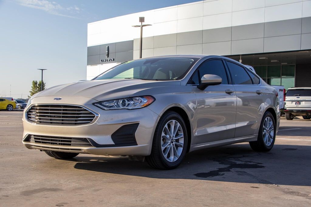 Used 2019 Ford Fusion SE Sedan
