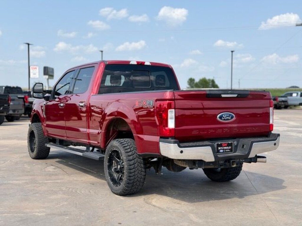 Used 2019 Ford F-250SD Lariat Truck