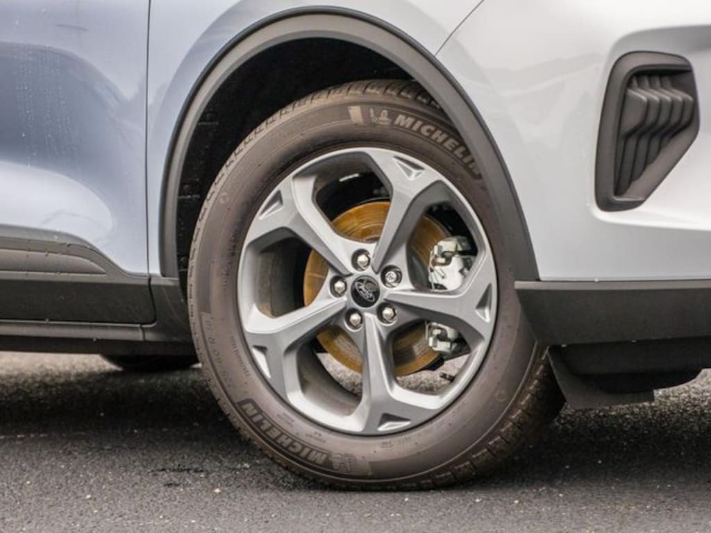 New 2025 Ford Escape ST-Line SUV