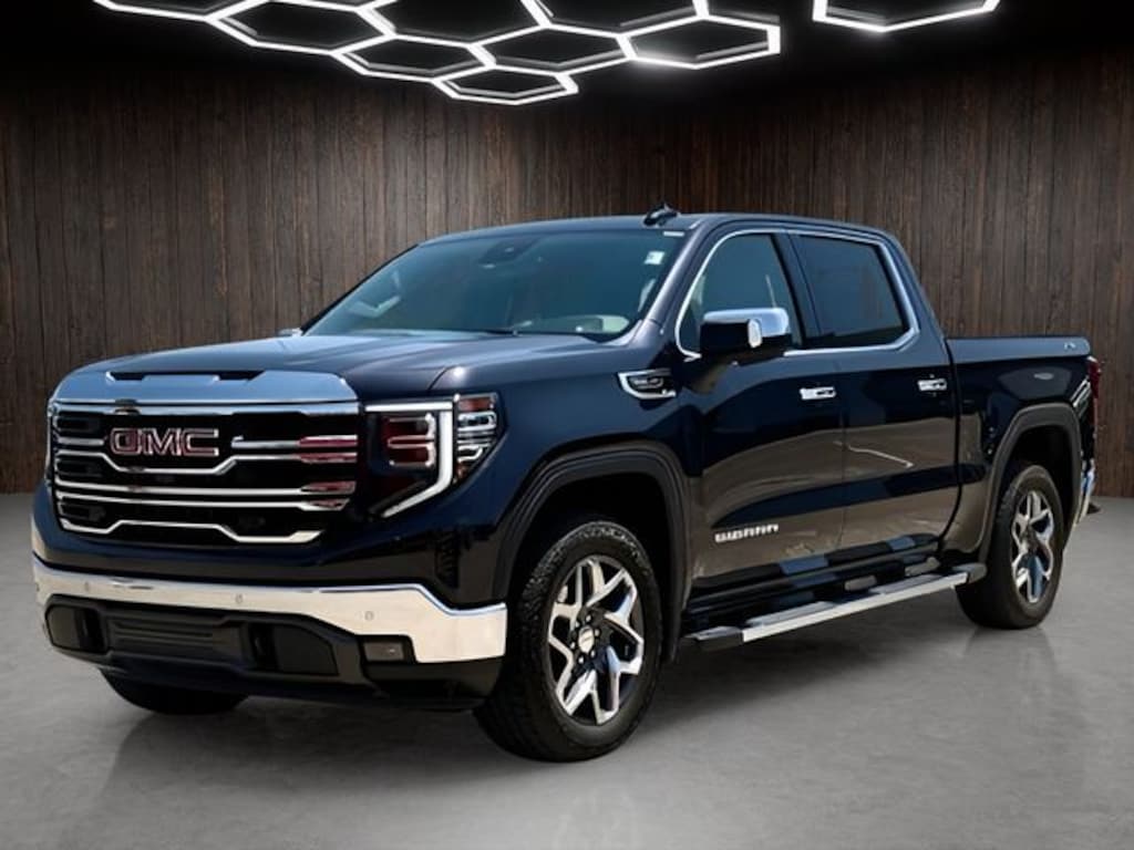 Used 2025 GMC Sierra 1500 SLT Truck