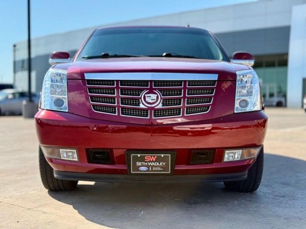 Used 2011 Cadillac Escalade Premium SUV