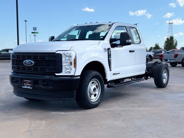 New 2026 Ford F-350SD XL Chassis