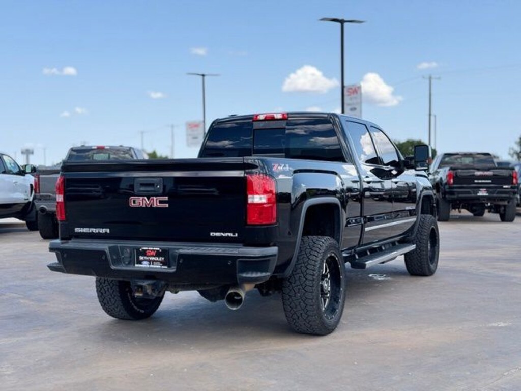 Used 2019 GMC Sierra 2500HD Denali Truck