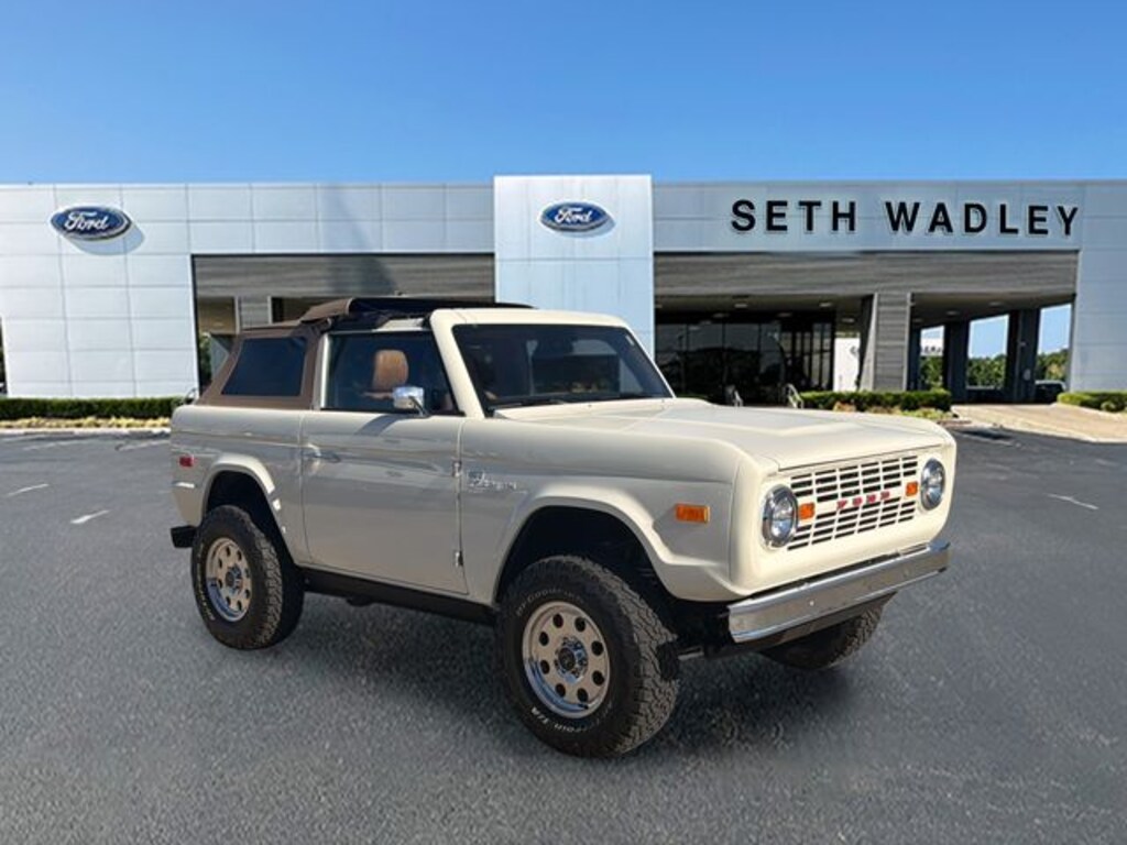 Used 2023 Ford Bronco Vintage Classic SUV