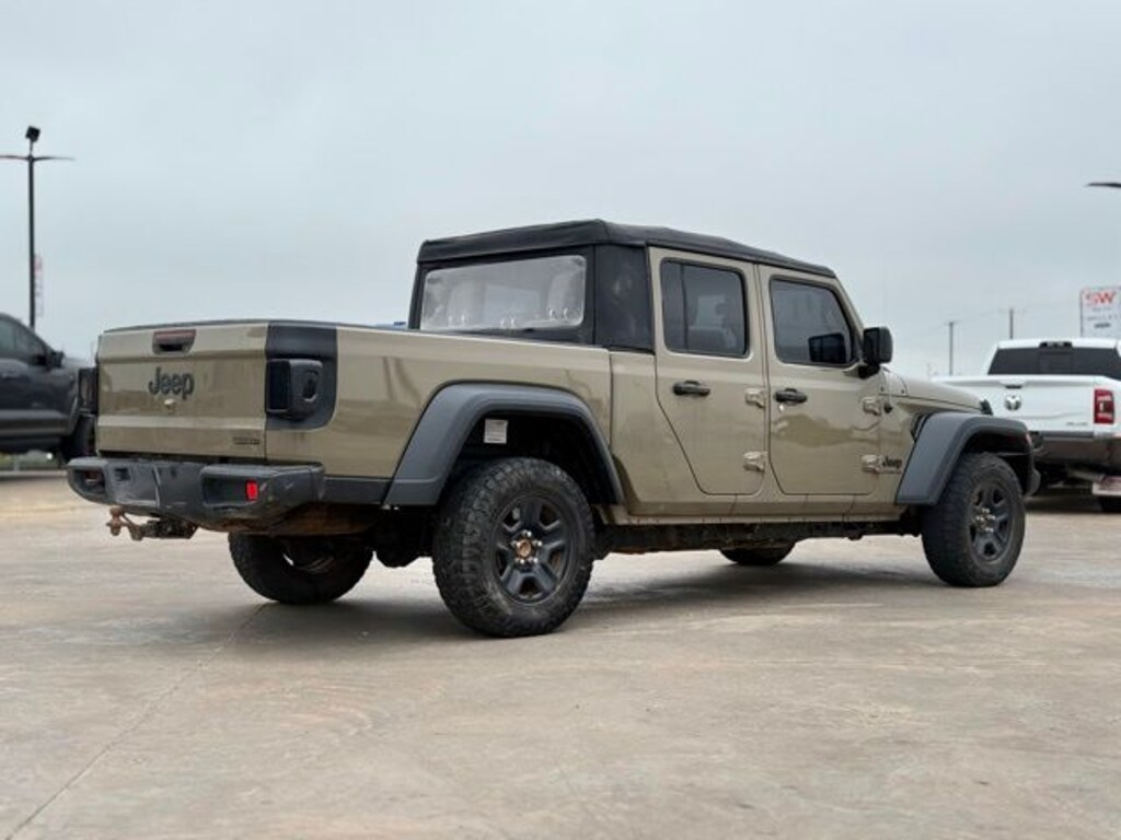 Used 2020 Jeep Gladiator Sport Truck