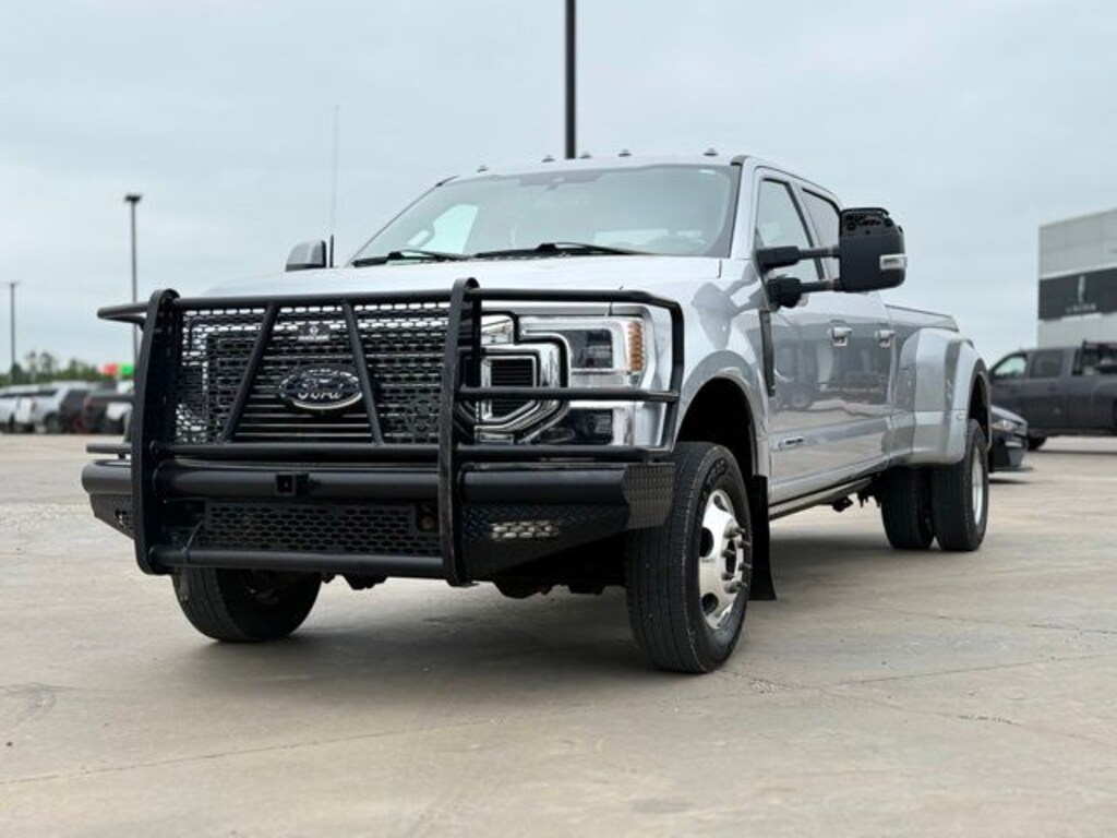 Used 2022 Ford F-350SD Lariat Truck