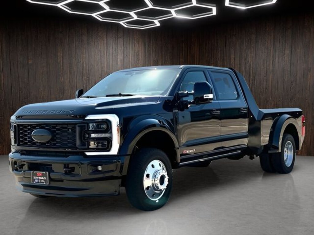 New 2025 Ford F-450SD Platinum Truck