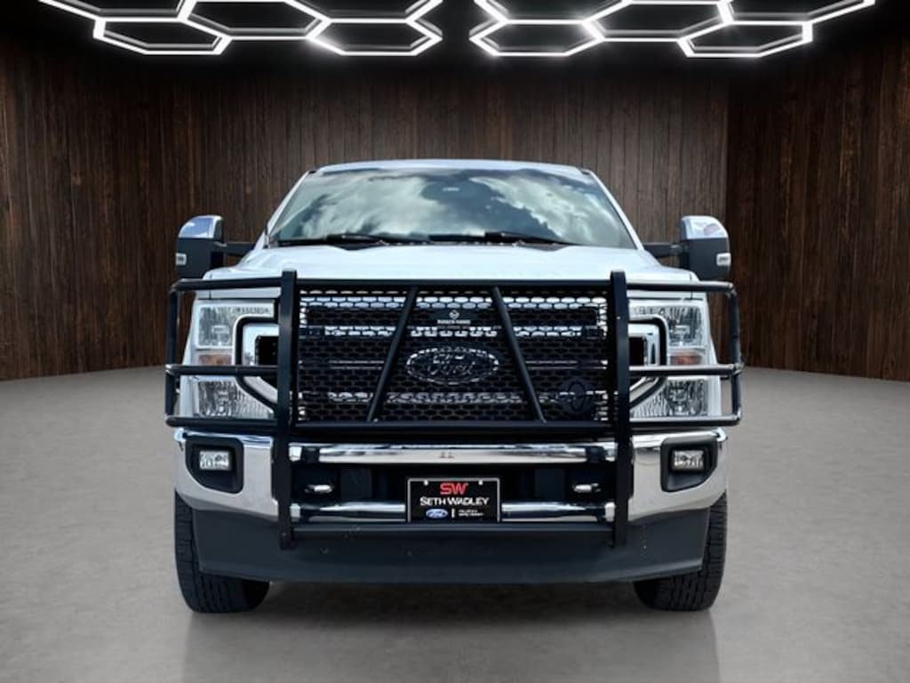 Used 2021 Ford F-250SD Lariat Truck