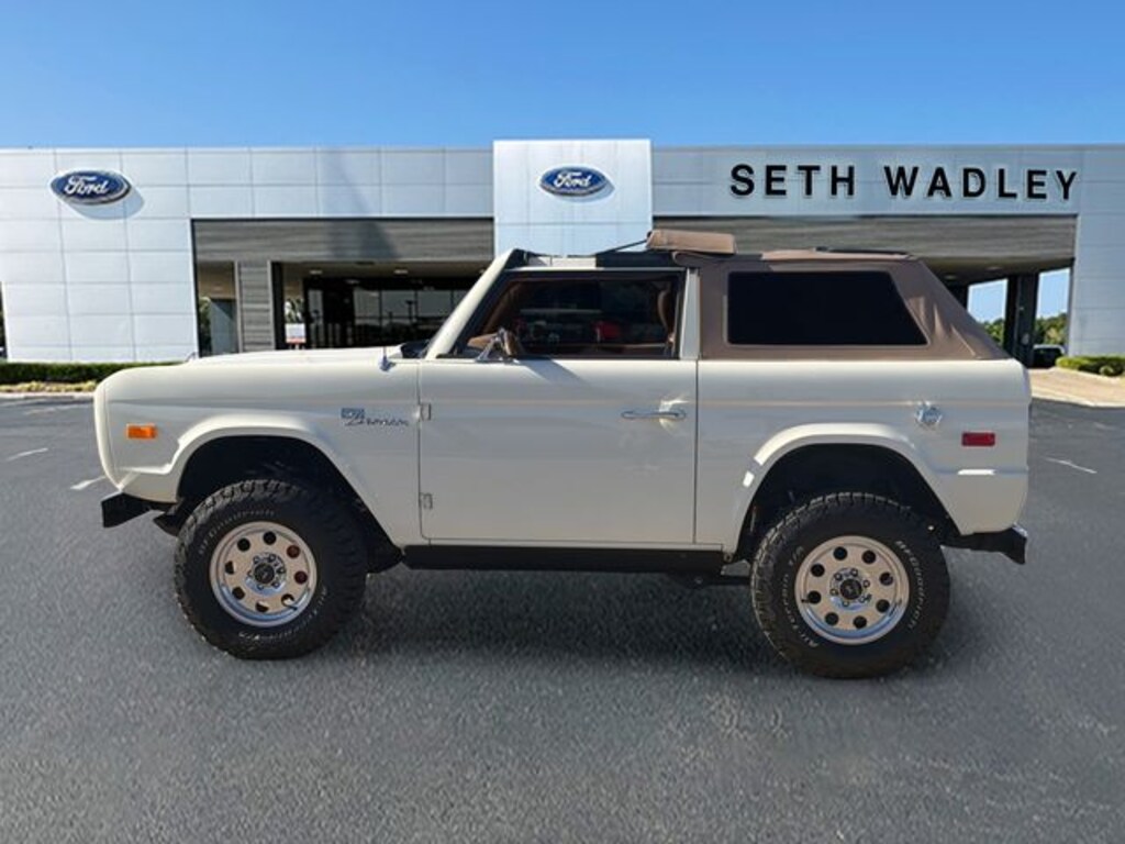 Used 2023 Ford Bronco Vintage Classic SUV