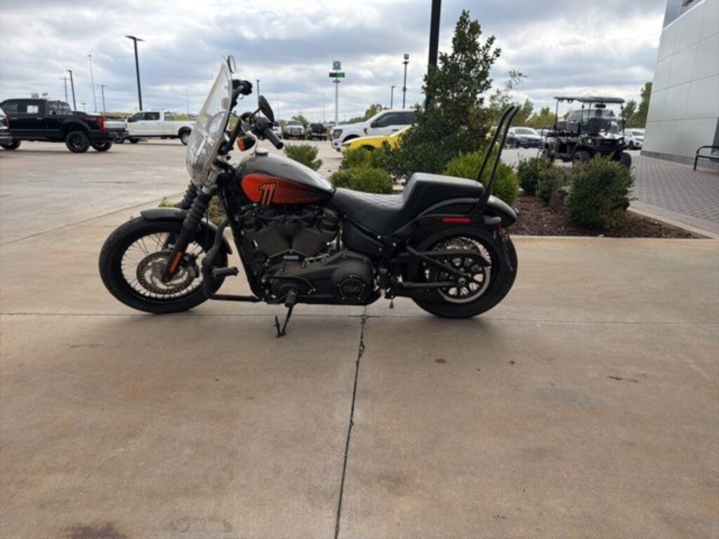 Used 2021 Harley-Davidson Softail Street Bob Motorcycle