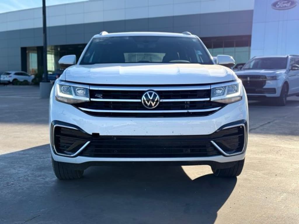 Used 2021 Volkswagen Atlas Cross Sport 3.6L V6 SE w/Technology R-Line SUV