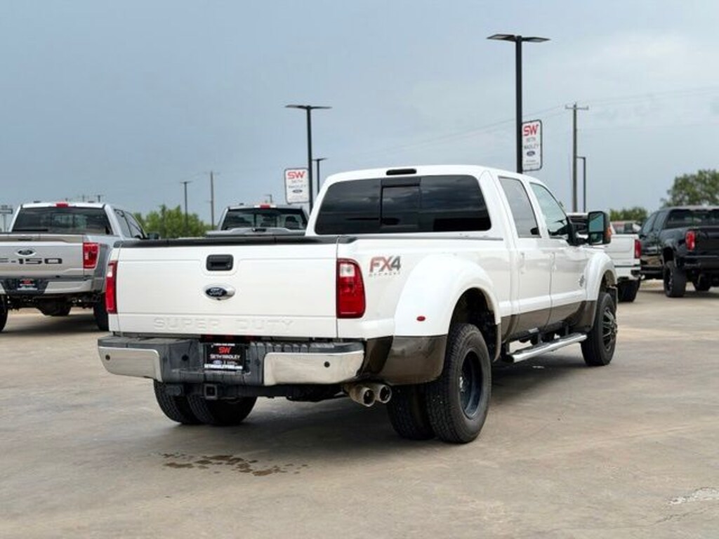 Used 2016 Ford F-350SD Lariat Truck