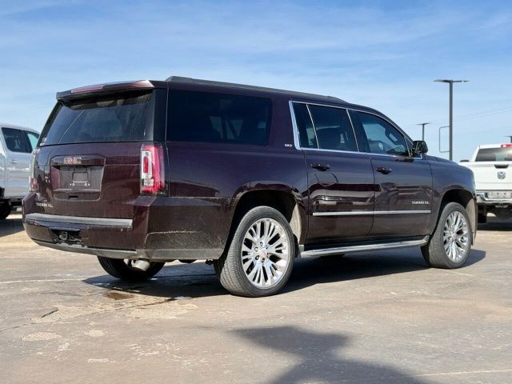 Used 2017 GMC Yukon XL SLT SUV