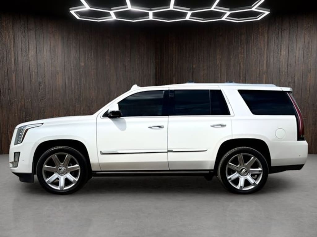Used 2019 Cadillac Escalade Premium Luxury SUV