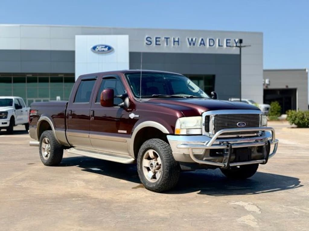 Used 2004 Ford F-250SD Lariat Truck