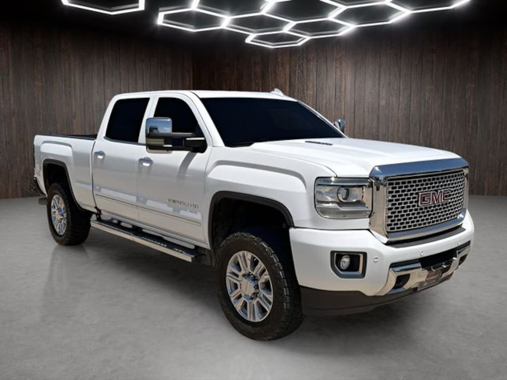 Used 2016 GMC Sierra 2500HD Denali Truck
