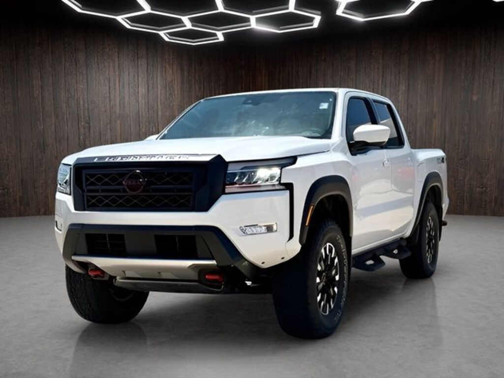 Certified 2022 Nissan Frontier PRO-4X Truck