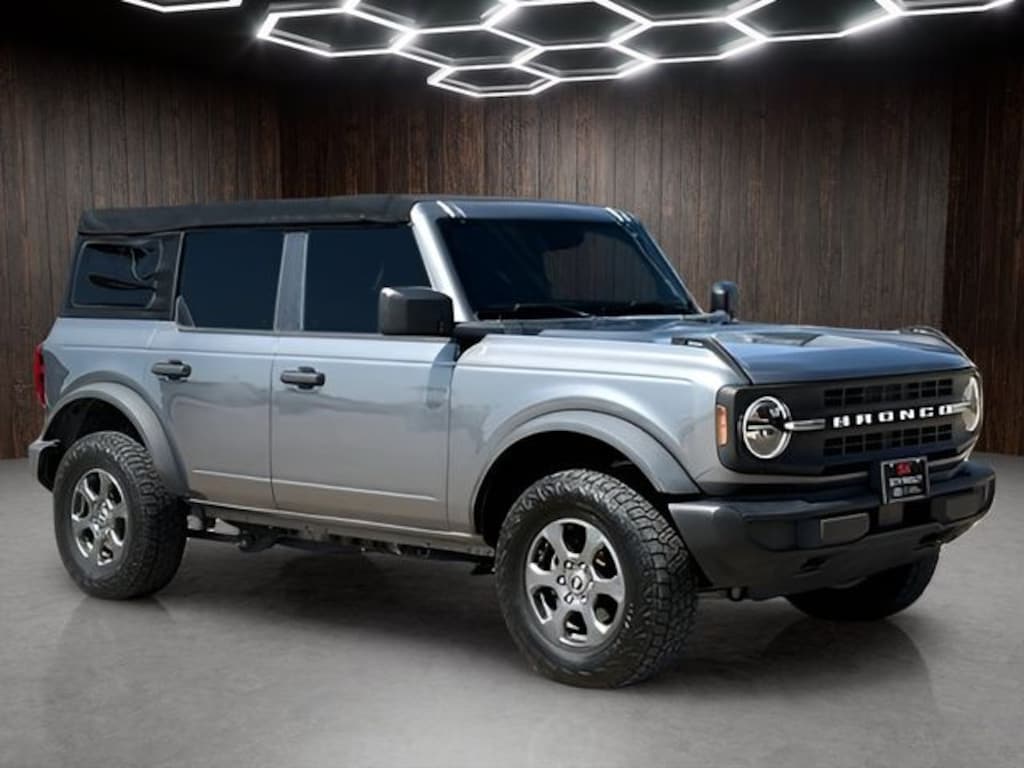 Used 2021 Ford Bronco Base SUV