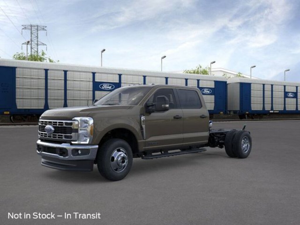 New 2026 Ford F-350SD XLT Chassis