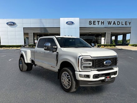 2025 Ford F-350SD Platinum Truck