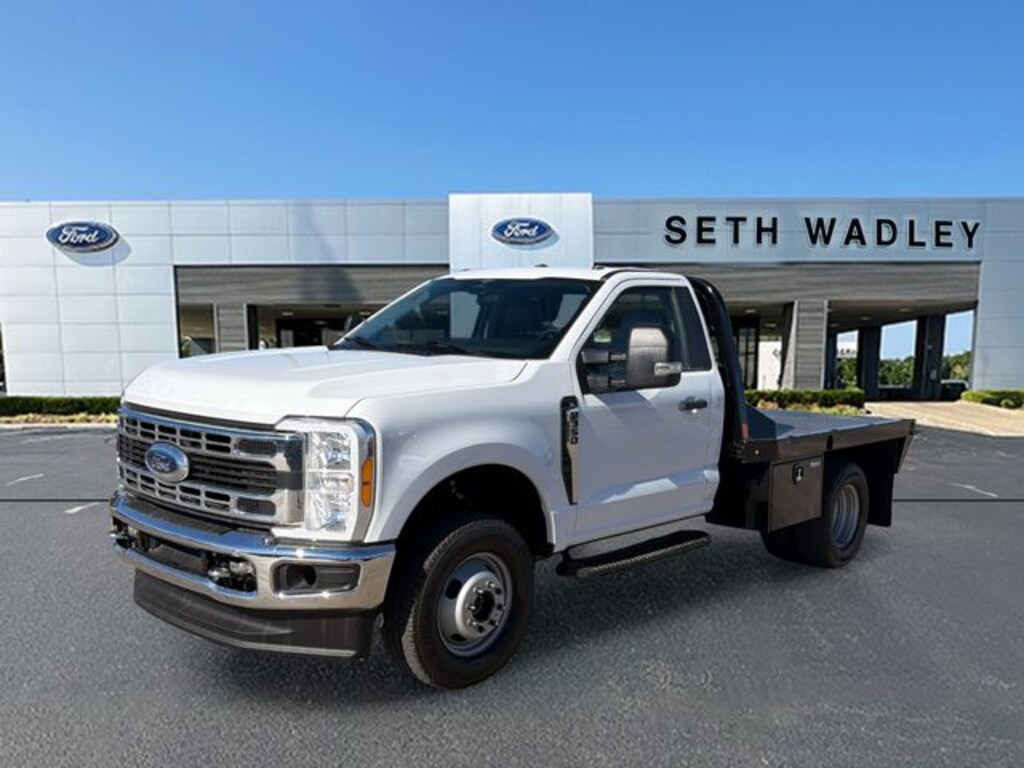 Used 2023 Ford F-350SD XL Chassis