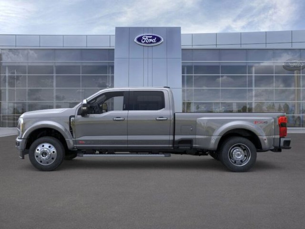 New 2026 Ford F-450SD Lariat Truck