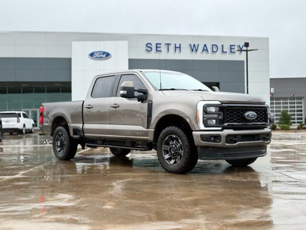 Used 2023 Ford F-250SD Lariat Truck