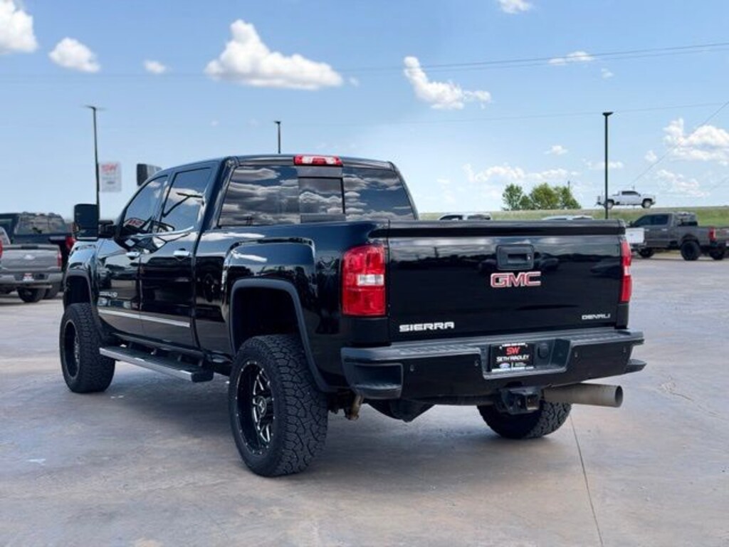 Used 2019 GMC Sierra 2500HD Denali Truck