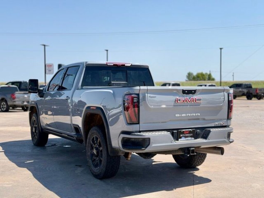 Used 2025 GMC Sierra 2500HD AT4 Truck