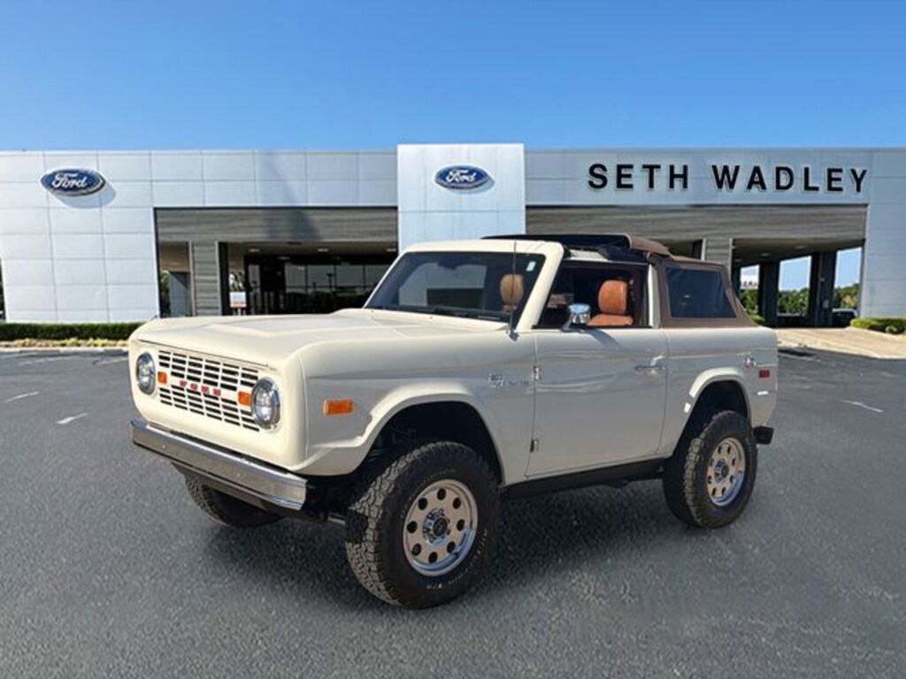 Used 2023 Ford Bronco Vintage Classic SUV