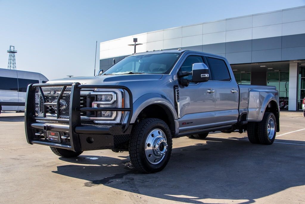 Used 2023 Ford F-450SD Lariat Truck